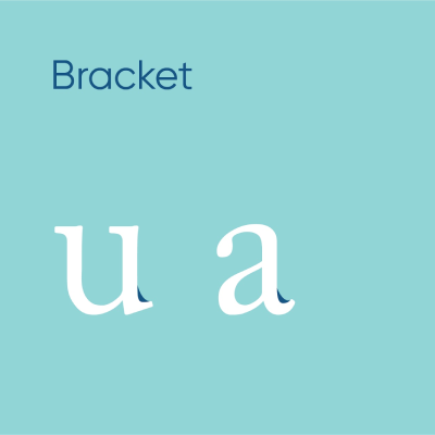 A professional typography diagram illustrating the bracket anatomy of a typeface using the letters u and a